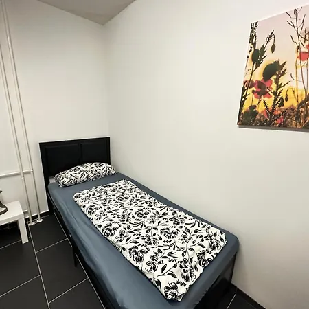 Mk 5 - Kostenloses Wlan - Kostenlose Parkplaetze - In 5 Minuten In Der Stadt Apartment